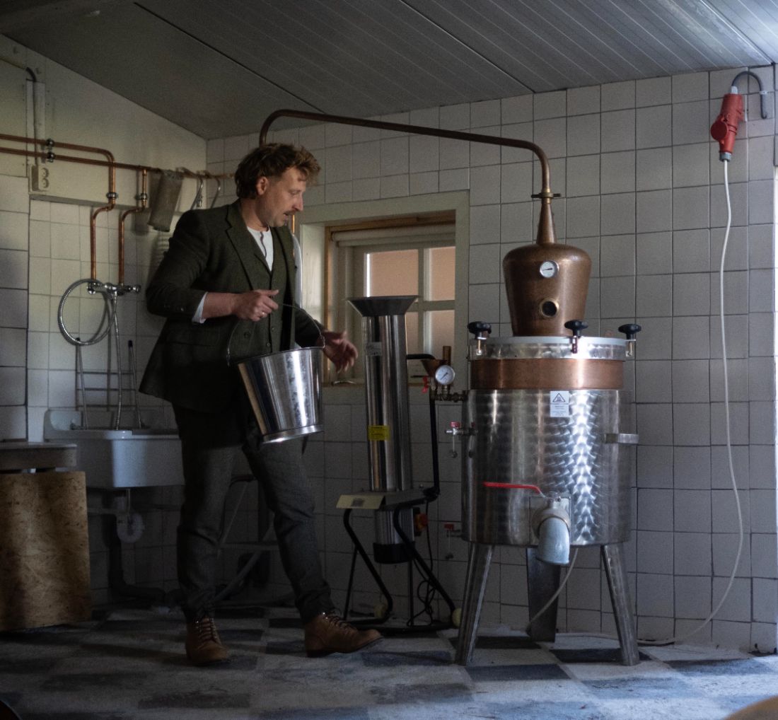 Jop bij de alambiek